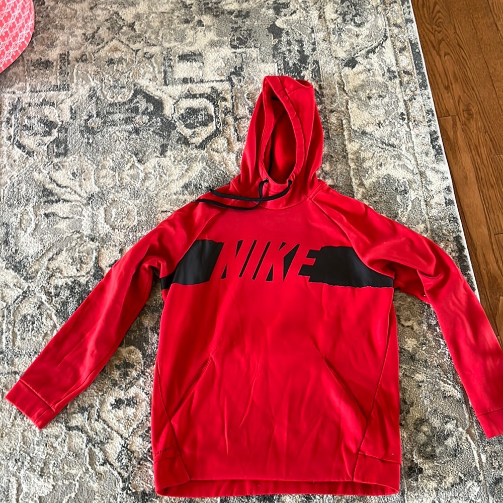 nike sweatshirt
